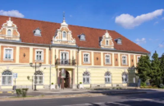 克里斯塔利帝國飯店 住宿飯店