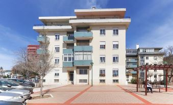 Oeiras Balcony by Homing