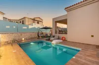 Villa Ismini 3 Bedrooms with Pool , Sea View and e-Car Charger. Hotels in Arkadi
