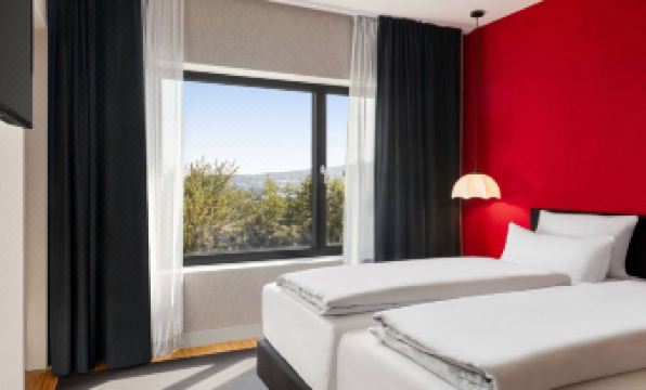 Vienna House by Wyndham Ernst Leitz Wetzlar