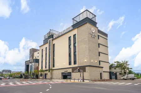 Yeongcheon Jungang Brown Dot Отели рядом с достопримечательностью «Auno Feliz Glamping»