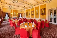 The LaLit Grand Palace Srinagar Hoteles en Srinagar