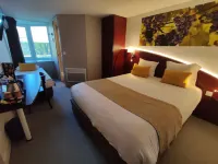 Contact Hôtel le Provençal Bordeaux Lac Hotels near Congresses and Exhibitions Bordeaux