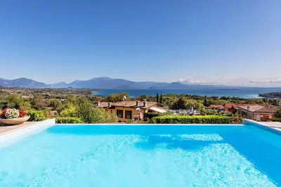 원더풀 이탈리아의 Villa Perla con Piscina