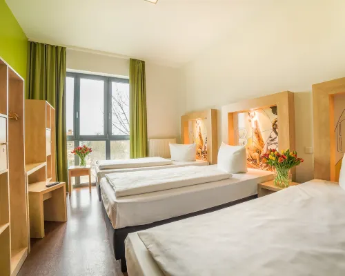 H+ Hotel 4Youth Các khách sạn gần Công viên Mauerpark
