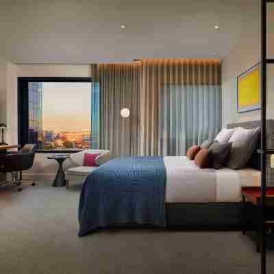 Next Hotel Melbourne, Curio Collection by Hilton Rooms