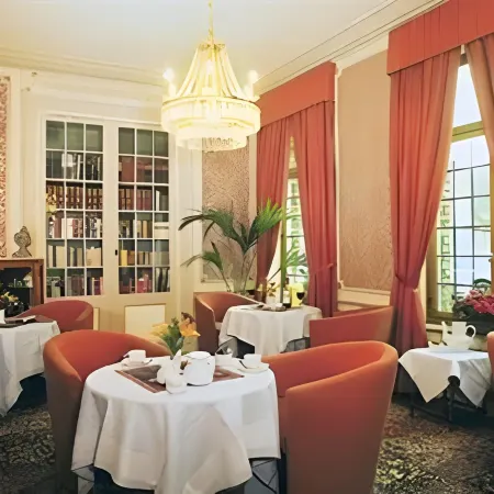 Hotel Monsieur Ernest