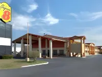 Super 8 by Wyndham Waco/Mall Area TX Hotels in Waco