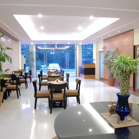 Hotel Ariana