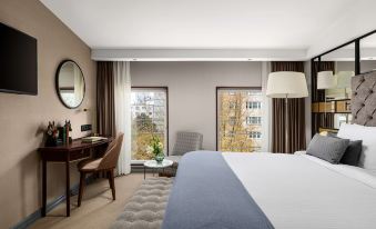 Chekhoff Hotel Moscow Curio Collection by Hilton