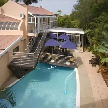 Silver Oaks Boutique Hotel