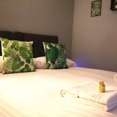 The Cavern Apartment @ Liver House Hotels near Green Lane