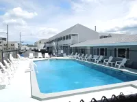 Marguerite Motel - Pool