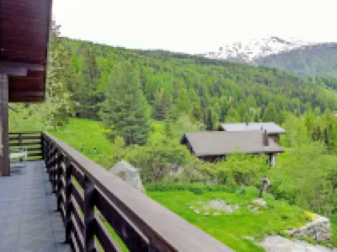 Chalet Kibou Hotels in Raron