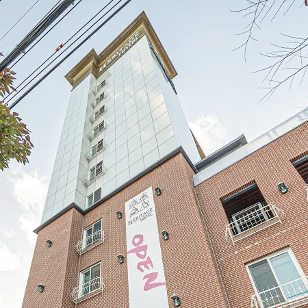 Heritage Hotel in Seobyeon-Dong, Daegu Отели рядом с достопримечательностью «Храм Тегакса»