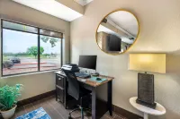 Comfort Suites Omaha East-Council Bluffs