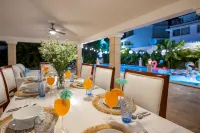 Beachfront 7BR Villa with Pool & Maid *Los Corales