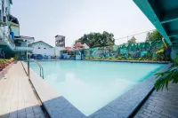 Hotel Suroyo RedPartner Hotels in Mayangan