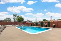Best Western Plus Laurel - Pools