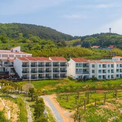 Windy Hill Resort Hotels near Garasan Mt. Beacon Mound