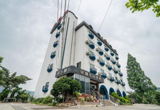 바다가 보이는 사이판 모텔 대표 이미지