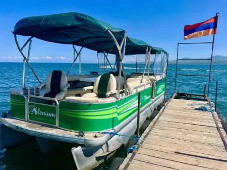 Milenium Villa Отели в г. Лчашен