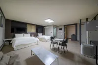 FromH J酒店烏山