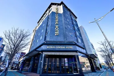WONJU CENTRAL HOTEL Отели рядом с достопримечательностью «Ganhyeon Yuwonji»