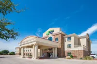 Holiday Inn Express & Suites CLOVIS by IHG Hôtels à : 