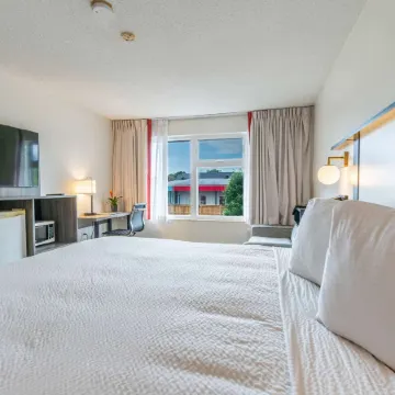 Ramada by Wyndham Kingston