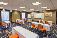 Hampton Inn & Suites Merced Hotels in Merced