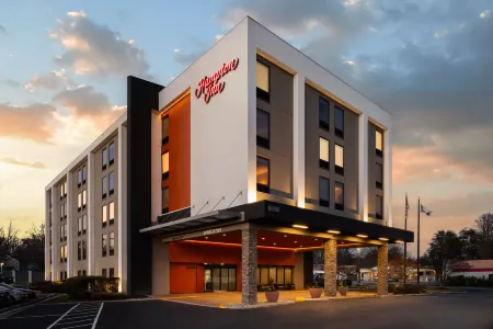 Hampton Inn Fairfax City Отели в г. Октон