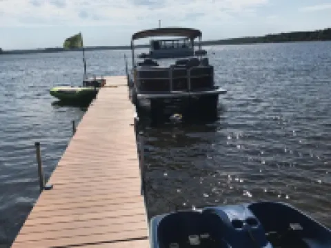 Waterfront Cabin With Sand Beach On Pristine Shell Lake 謝爾萊克酒店