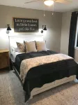Prairie View Cottage! Just completed private and cozy country retreat.