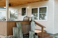 Crazy View Beach Front Bay City, MI Hotels in Bangor Charter Township