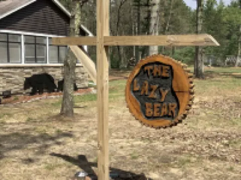 In the Heart of Hatfield- Direct access to ATV trail,  Also great for family's โรงแรมในJackson County