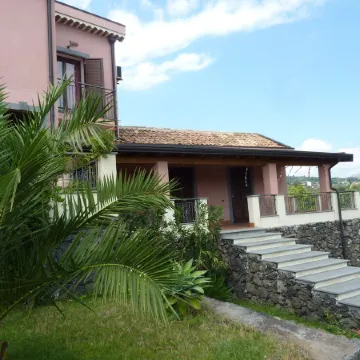 Mascali: House / Villa - Mascali