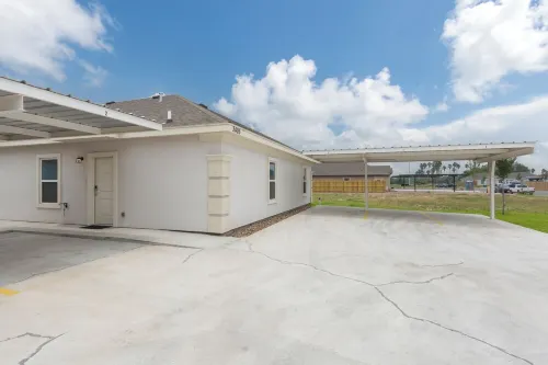 La Querencia on Zinnia w/ Fast Wifi & dedicated work space - Pet Friendly!