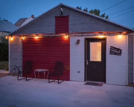 The Shed for Couples Only!-Hermann Hotels in Hermann