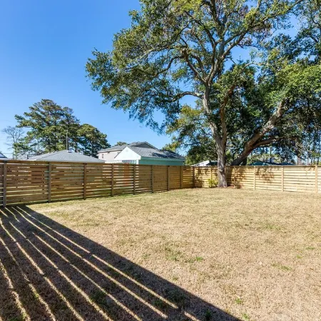 Dog friendly-perfect central location in OBX, few minutes walk from the beach