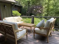 Spacious Mountain Home with Creek views. Walking distance Main Street Highlands. - 부티크