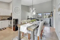 Lovely Rustic Urban Escape, near the Beach