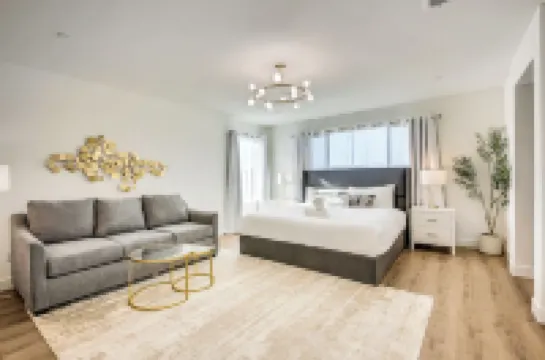 Lazy River, Pickleball, Gameroom, Fun in the desert!