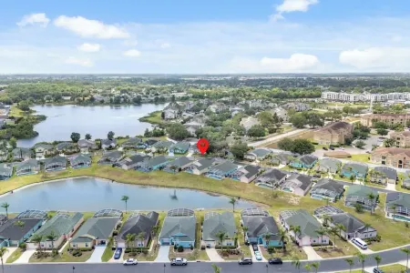 Peaceful home with Pool Dog friendly 4 Bedrooms 3 Bathrooms backyard view water.