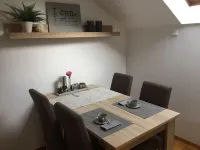 Bright apartment balcony, 2 bedrooms - new bathroom 2023 Hotels in Weinsberg