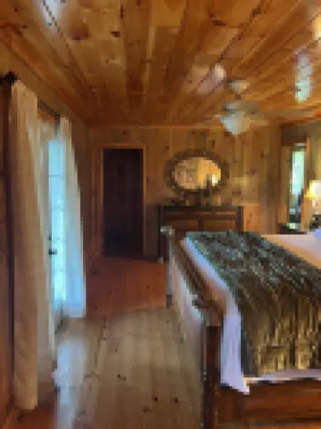 Creekside Country Cottage- minutes away from I-95 Hotels in Clarendon County