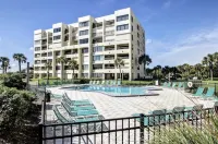 Oceanfront Ground-Floor Escape Quiet Beaches & Better Rates - فلل