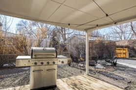 ~Huge Hot Tub~Theater/Game Room~Family Friendly~Private Backyard Oasis~Fire Pit~