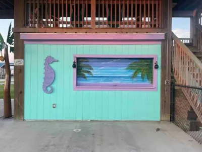 Castawaves- 2 bedroom 2 bath steps from the beach dog friendly Hotels near Crystal Beach Spot