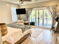 ☀️☀️ Custom Beach Home - Optional heated pool. Elevator + large pool & backyard 🏖🏖